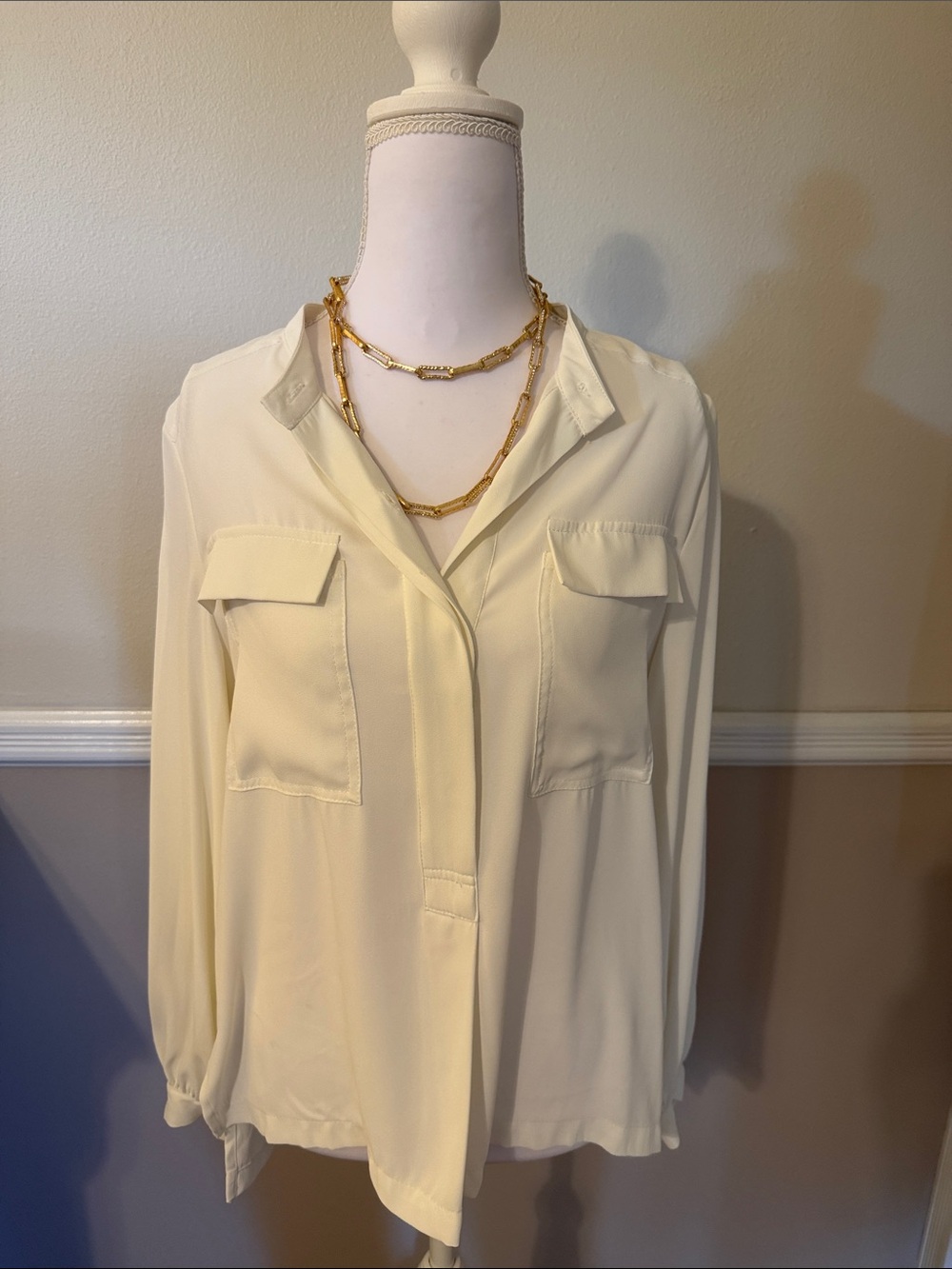 White House Black Market Cream Button-Front Blouse with Chest Pockets